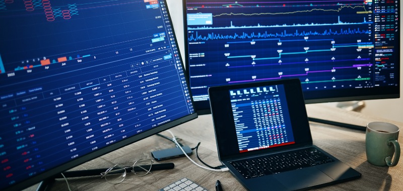 Automatización y algoritmos financieros y cómo la tecnología toma decisiones en el sistema financiero